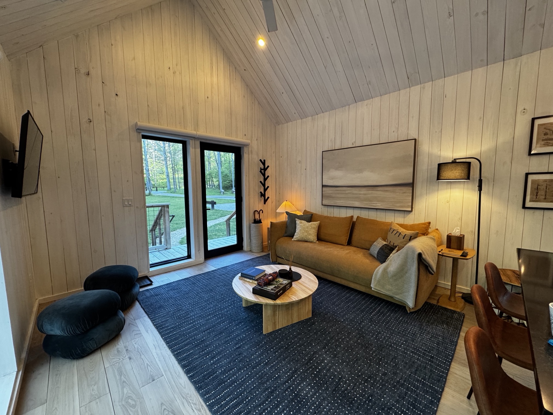 Creek Cabin — view 9
