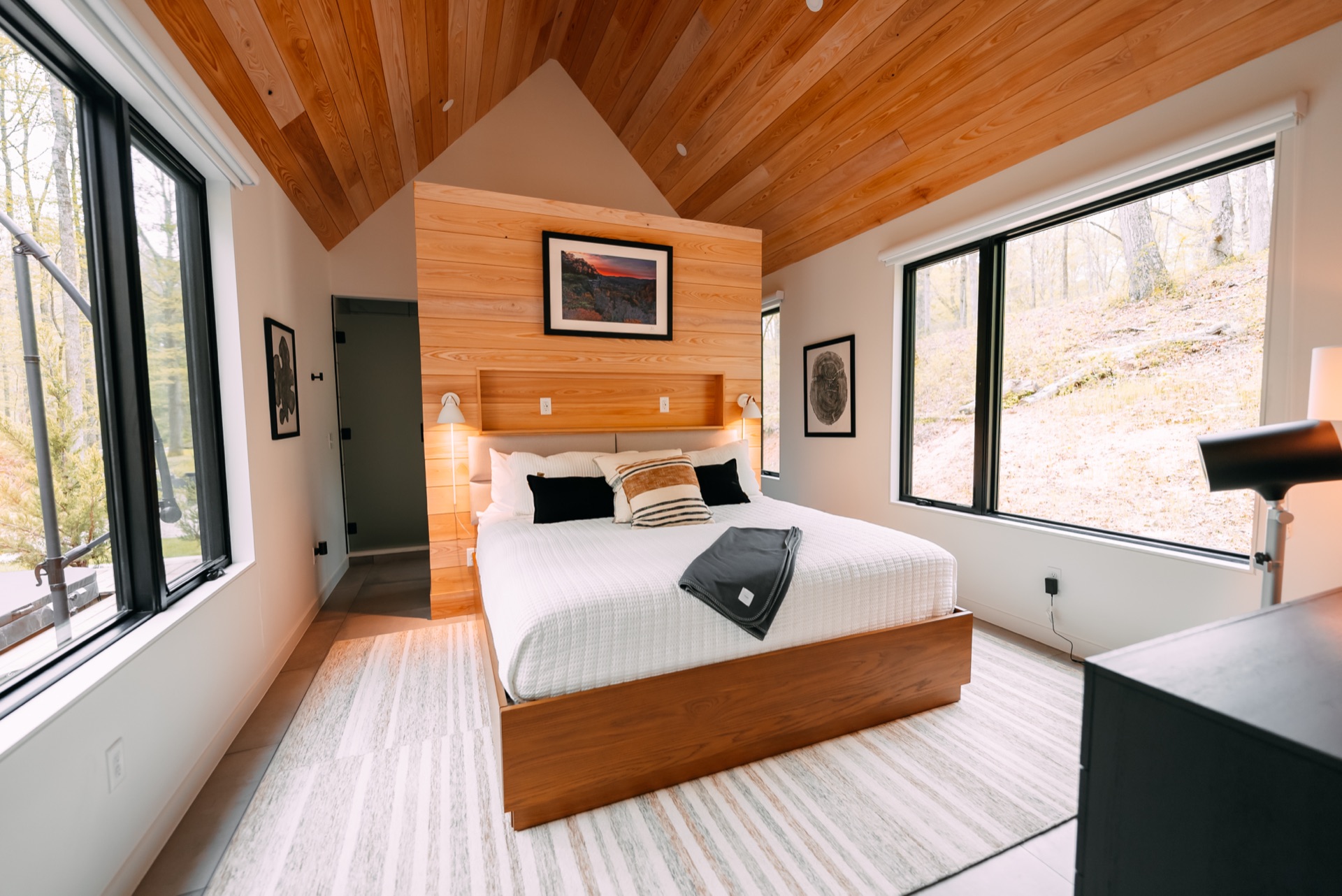 Rock Cabin — view 9